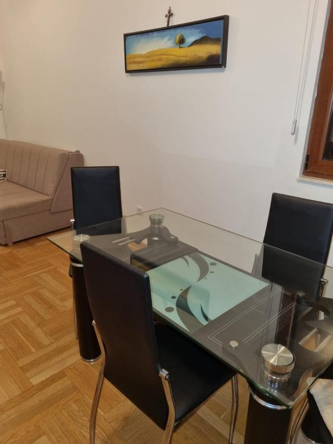 Apartments Sneza Рісан Екстер'єр фото