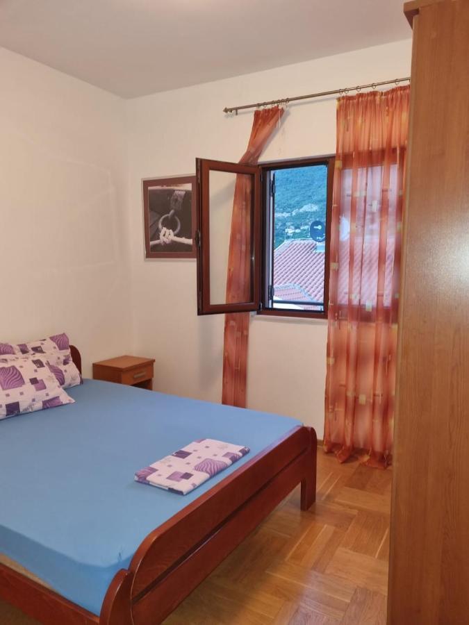 Apartments Sneza Рісан Екстер'єр фото