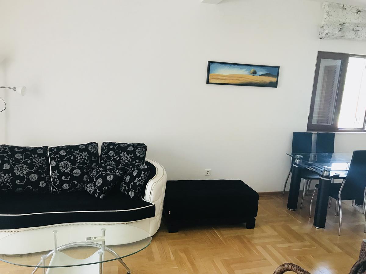 Apartments Sneza Рісан Екстер'єр фото